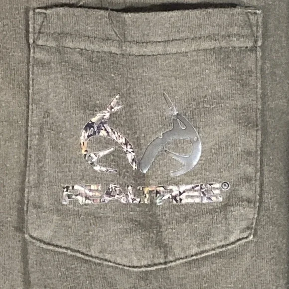 Realtree T Shirt Mens Large Brown Hunting Pocket Logo Casual - Picture 2 of 7
